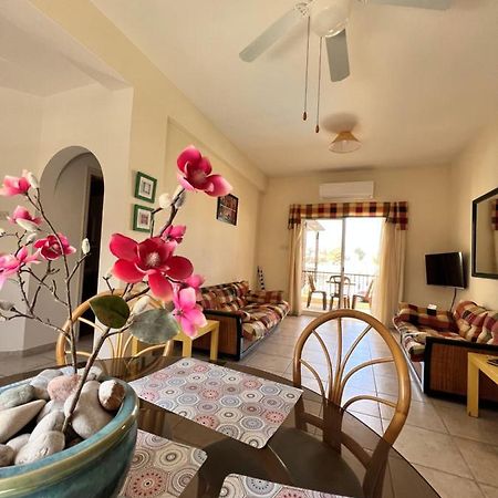 Sirena Kings Apartment Paphos Luaran gambar