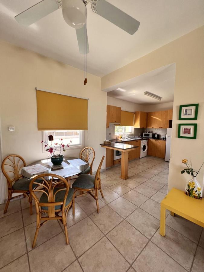 Sirena Kings Apartment Paphos Luaran gambar